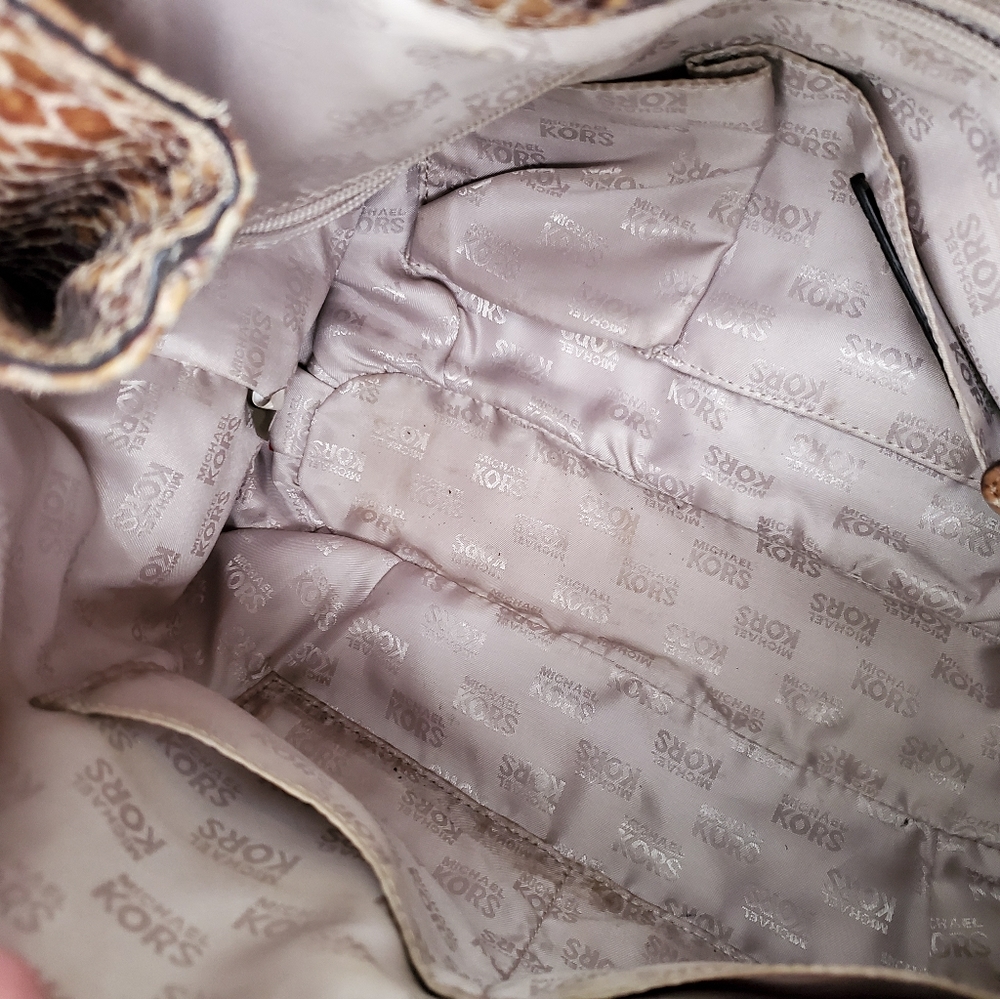 AUTHENTIC MICHAEL KORS SNAKESKIN HOBO - Picture 5 of 8